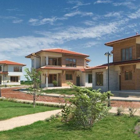 Lighthouse Golf & Spa Apartments Balchik Esterno foto