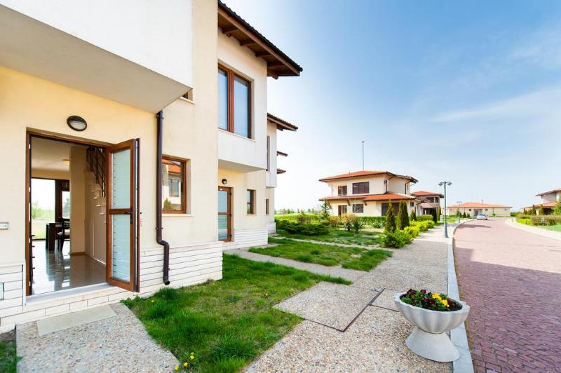 Lighthouse Golf & Spa Apartments Balchik Esterno foto